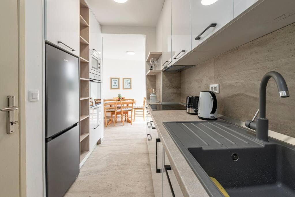 Apartment Bruno Bella Vista Дубровник Екстериор снимка